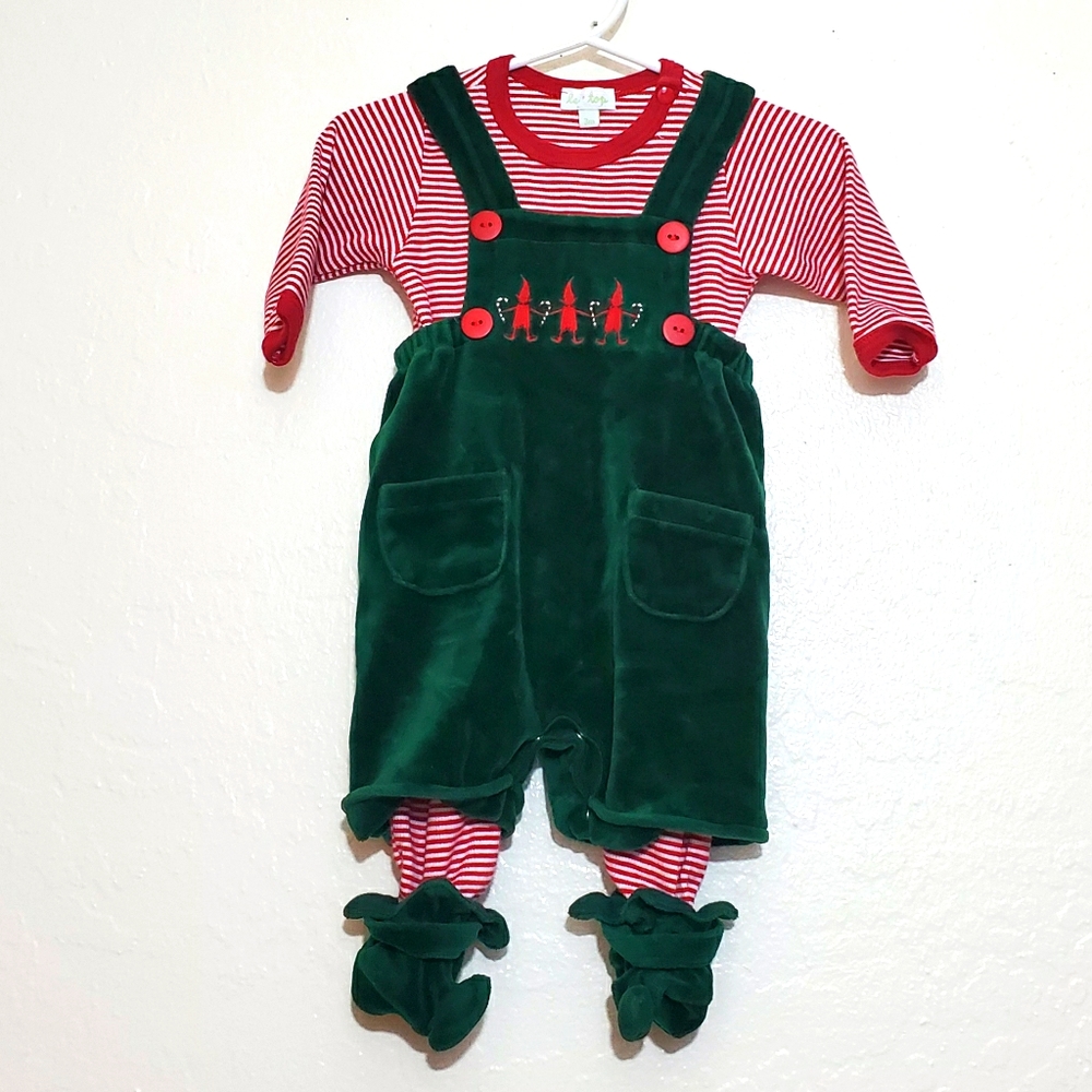 Le Top Elf Outfit